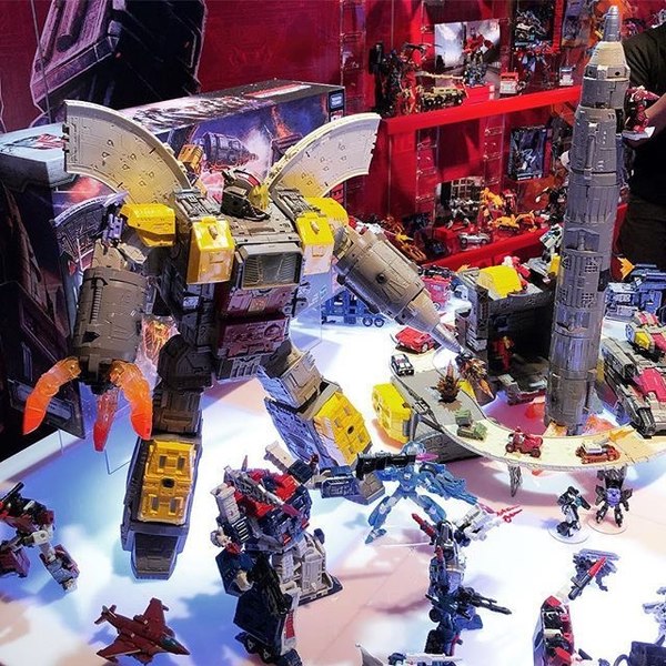 Toy Fair 2019   New Image From Hasbro Display Shows Off MASSIVE Titan Class Omega Supreme (1 of 1)